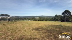 Terreno de 4.929,628 m² em Lomba Grande  
