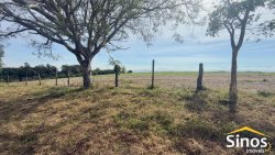 Terreno de 4.929,628 m² em Lomba Grande  