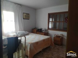 Casa com 01 dormitório no bairro Boa Vista 
