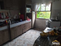 Casa com 01 dormitório no bairro Boa Vista 