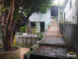 Casa com 01 dormitório no bairro Boa Vista 