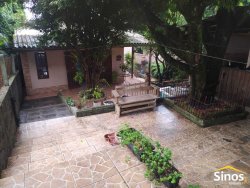 Casa com 01 dormitório no bairro Boa Vista 