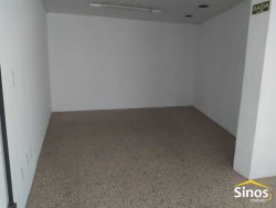 Prédio comercial no bairro Vila Rosa 