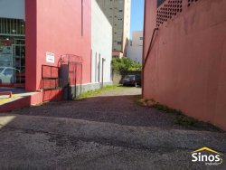 Prédio comercial no bairro Vila Rosa 