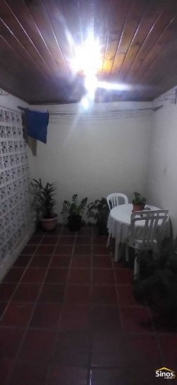Terreno com 02 casas no bairro Ideal  