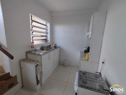 Sobrado com 03 dormitórios no bairro Vila Nova 