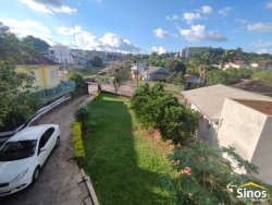 Sobrado com 03 dormitórios no bairro Vila Nova 