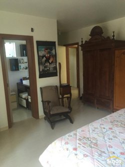 Casa com 03 dormitórios no bairro Santos Dumont  