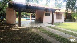 Casa com 03 dormitórios em Imbé  