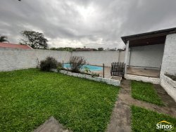 Casa com 02 dormitórios em Lomba Grande  