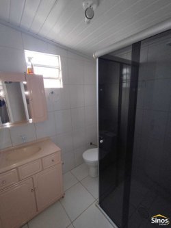 Casa com 03 dormitórios no bairro Santo Afonso 