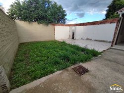 Casa com 03 dormitórios no bairro Santo Afonso 