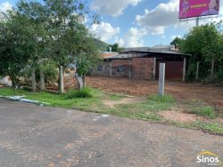 Terreno com pavilhão no bairro São José 