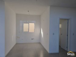 Casa com 03 dormitórios no bairro Firenze 