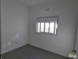 Casa com 03 dormitórios no bairro Firenze 