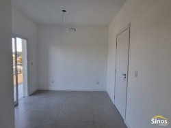 Casa com 03 dormitórios no bairro Firenze 
