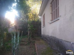 Terreno com casa antiga no bairro Hamburgo Velho 