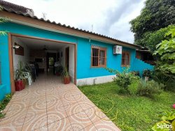 Casa com 02 dormitórios em Lomba Grande 