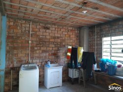 Pavilhão com apartamento de 02 dormitórios no bairro Lomba Grande 