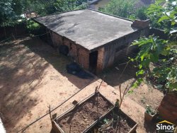 Pavilhão com apartamento de 02 dormitórios no bairro Lomba Grande 