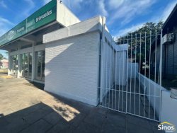 Imóveis comerciais de esquina em Lomba Grande  