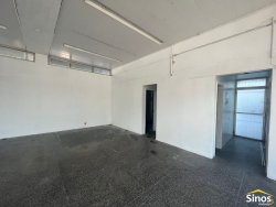 Imóveis comerciais de esquina em Lomba Grande  