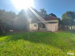 Terreno de 1.100m² com casa antiga no bairro Liberdade 