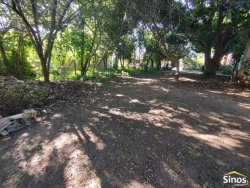 Terreno de 1.100m² com casa antiga no bairro Liberdade 
