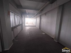 Prédio comercial no bairro Vila Nova 