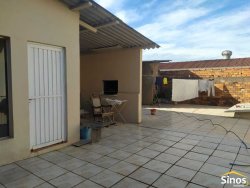Prédio comercial com casa no bairro Ideal 