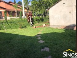 Casa com 03 dormitórios em Lomba Grande 