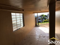 Casa com 03 dormitórios em Lomba Grande 