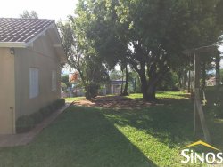 Casa com 03 dormitórios em Lomba Grande 