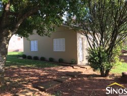 Casa com 03 dormitórios em Lomba Grande 