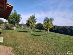 Sítio com 2.500m²  no bairro Lomba Grande 