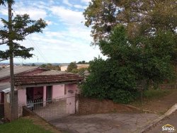 Casa de alvenaria com 02 dormitórios no bairro Rondônia  