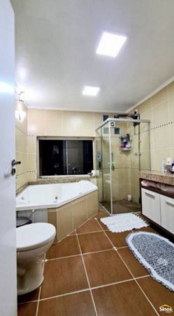 Casa de alvenaria residencial ou comercial no bairro Ouro Branco 