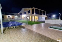 Casa de alvenaria residencial ou comercial no bairro Ouro Branco 
