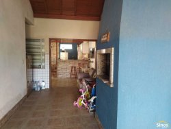 Casa com 03 dormitórios no bairro Feitoria  