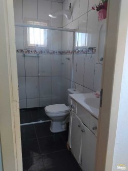 Casa com 03 dormitórios no bairro Feitoria  