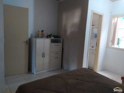 Casa com 03 dormitórios no bairro Feitoria  