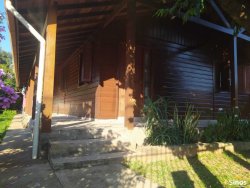 Casa com 03 dormitórios no bairro Feitoria  