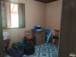 Casa com 03 dormitórios no bairro Feitoria  