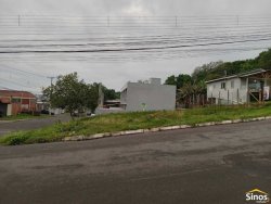 Terreno de esquina com 342m² no bairro Rondônia  