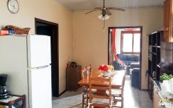 Casa com 03 dormitórios no bairro Vila Nova  