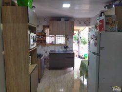 Casa com 03 dormitórios no bairro São José 