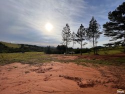 Sítio com 2,00 hectares em Lomba Grande 