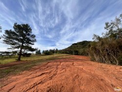 Sítio com 2,00 hectares em Lomba Grande 