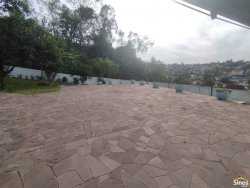 Sobrado com 07 dormitórios para locação no bairro Rincão 