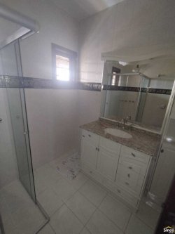 Sobrado com 07 dormitórios para locação no bairro Rincão 